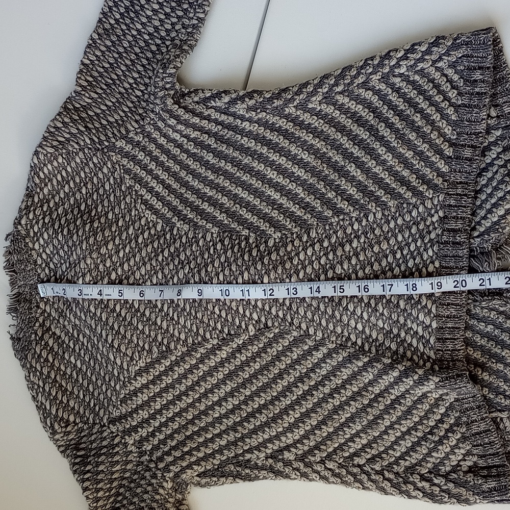 Anthropologie Angel of The North Tipperary Frayed Button Cardigan Jacket Grey S - Picture 12 of 13